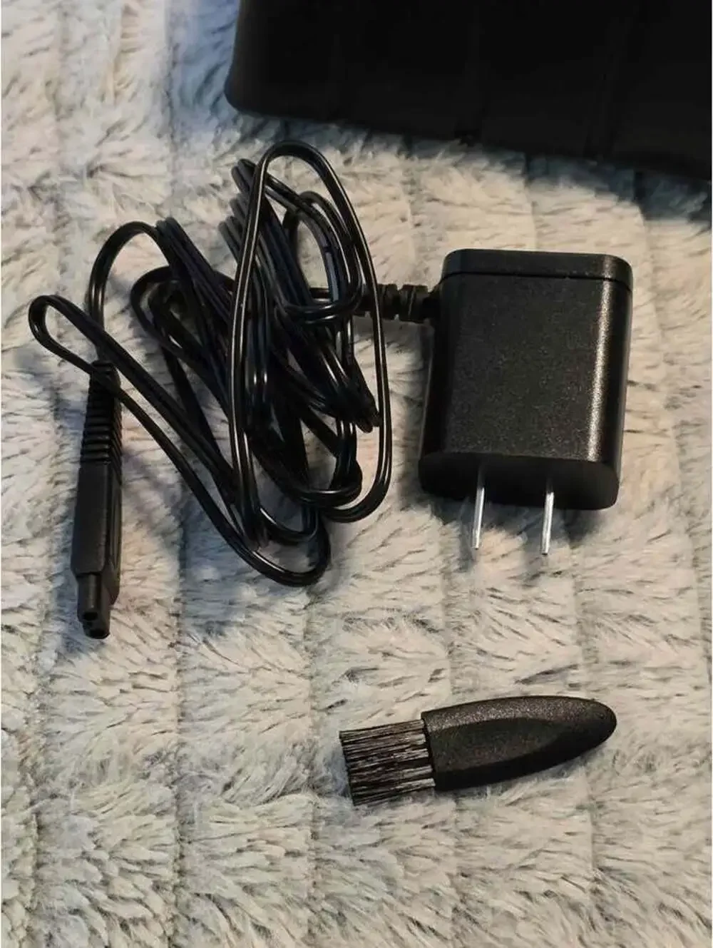 Andis ProFoil Lithium Titanium Foil Shaver TS-117235 Like New